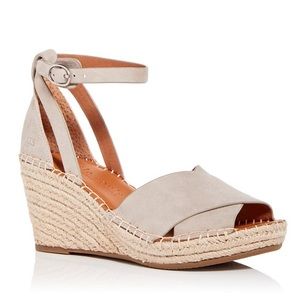 NIB Gentle Souls by Kenneth Cole Charli Ankle Strap Espadrille Wedge Sandals